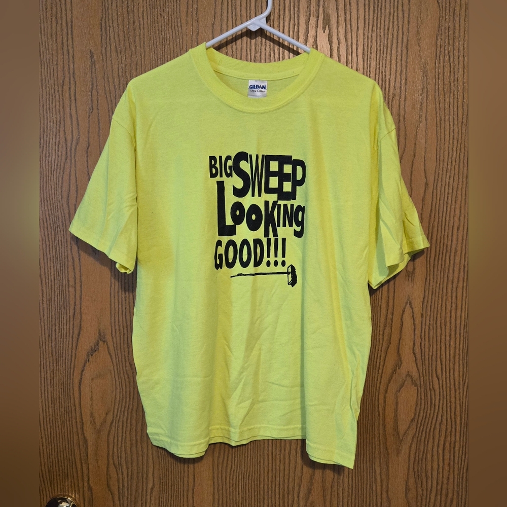 Men's Gildan Short Sleeve Big Sweep Graphic T-Shirt, Safety Yellow, Size Large